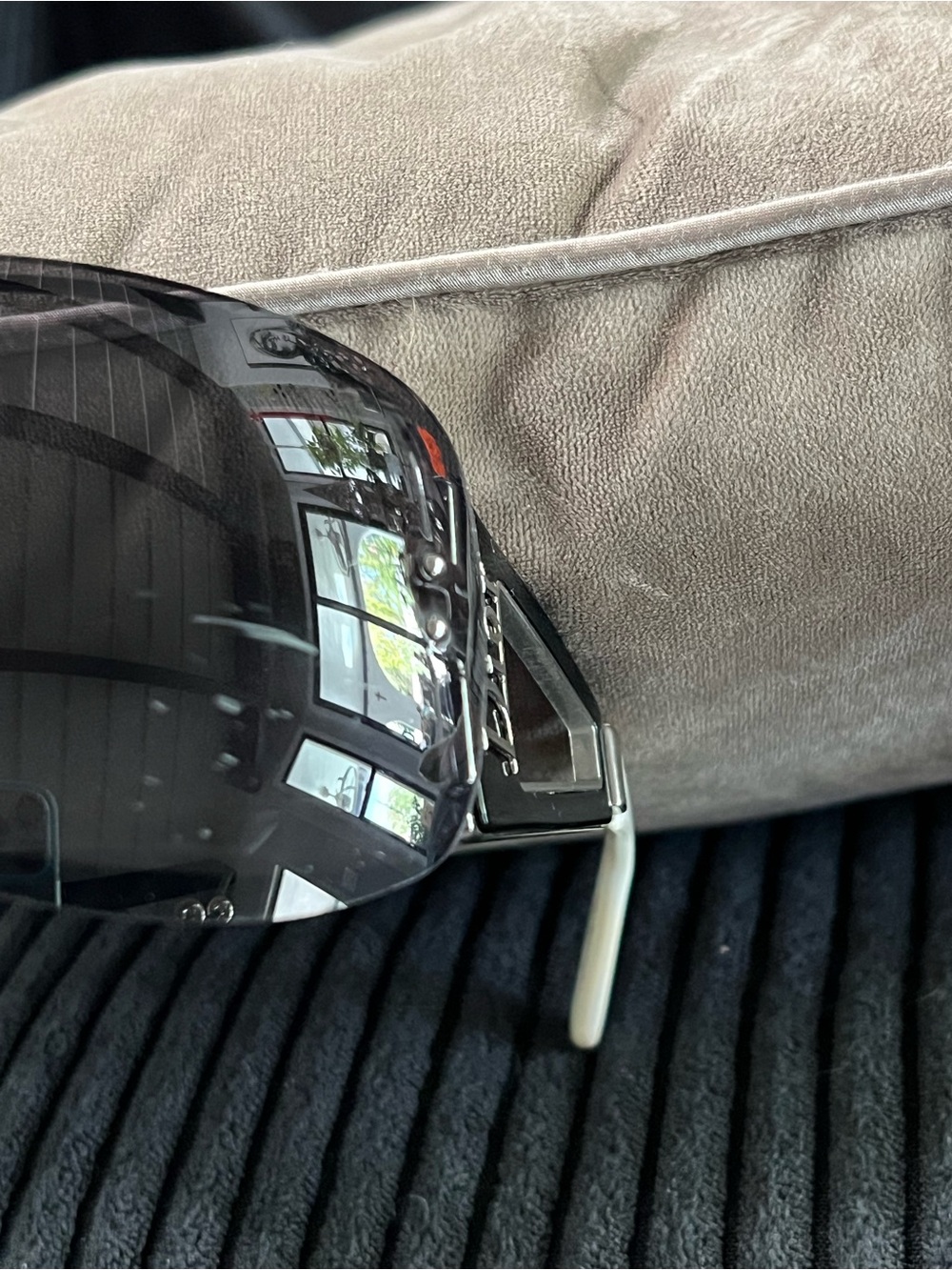 Dior Vintage ESCRIME 1 Black and White Shield Logo Sunglasses - Picture 8 of 11
